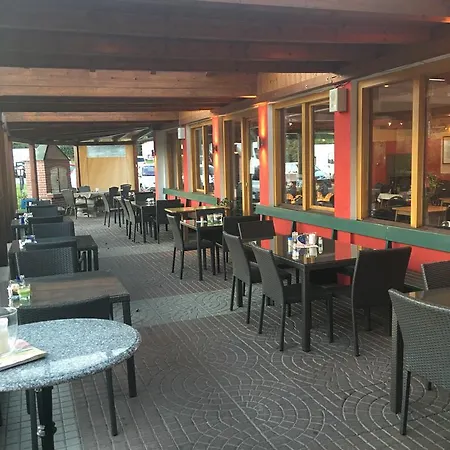 Al Tavoliere--mangiare, Bere E Comprare Italiano Appartamento