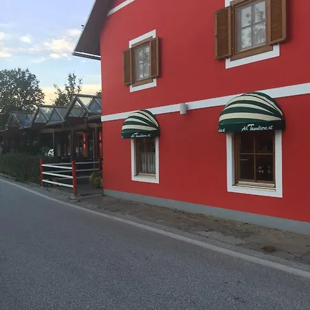 Appartamento Al Tavoliere--mangiare, Bere E Comprare Italiano Liebenfels